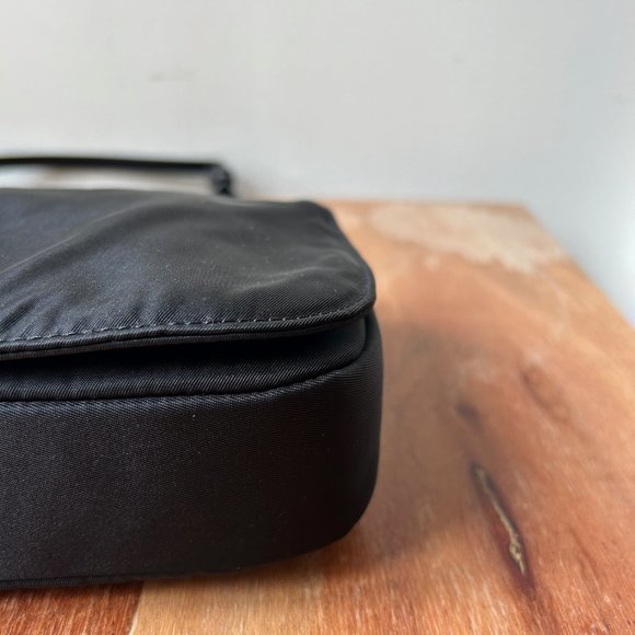 Dior Nylon Malice Black - Picture 10 of 16